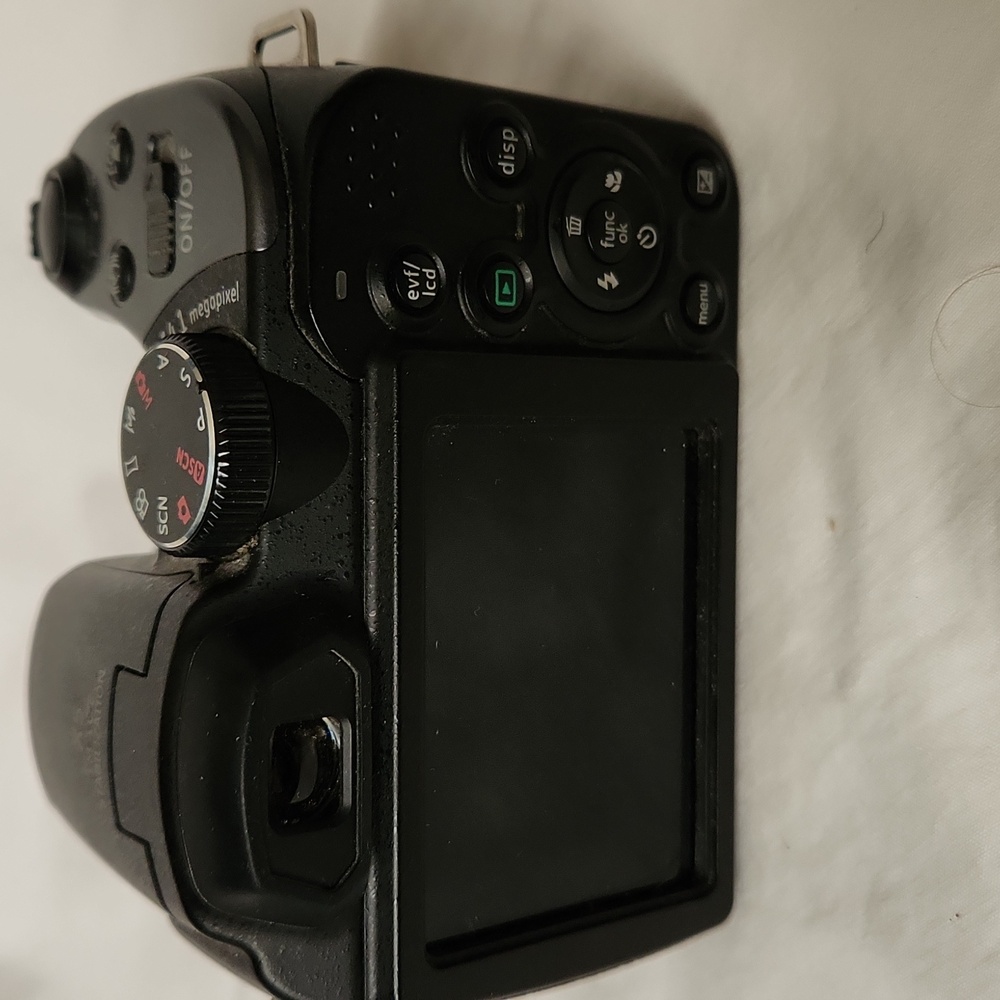 GE X5 Power Pro Series 14.1 MP Digital Camera with 15X Optical Zoom - Picture 10 of 16